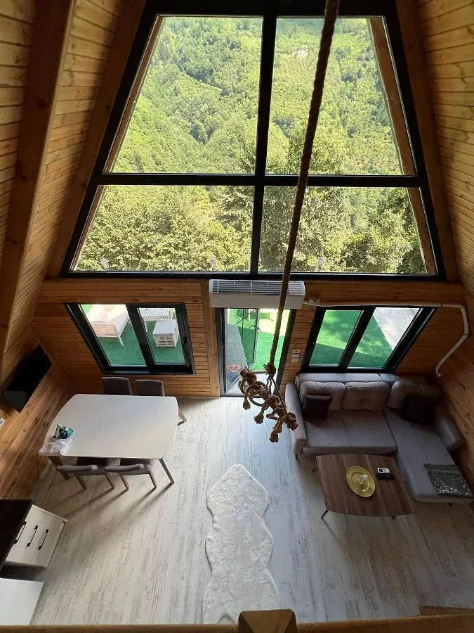 Θέρετρο Hidden Garden Bungalow Τραμπζόν
